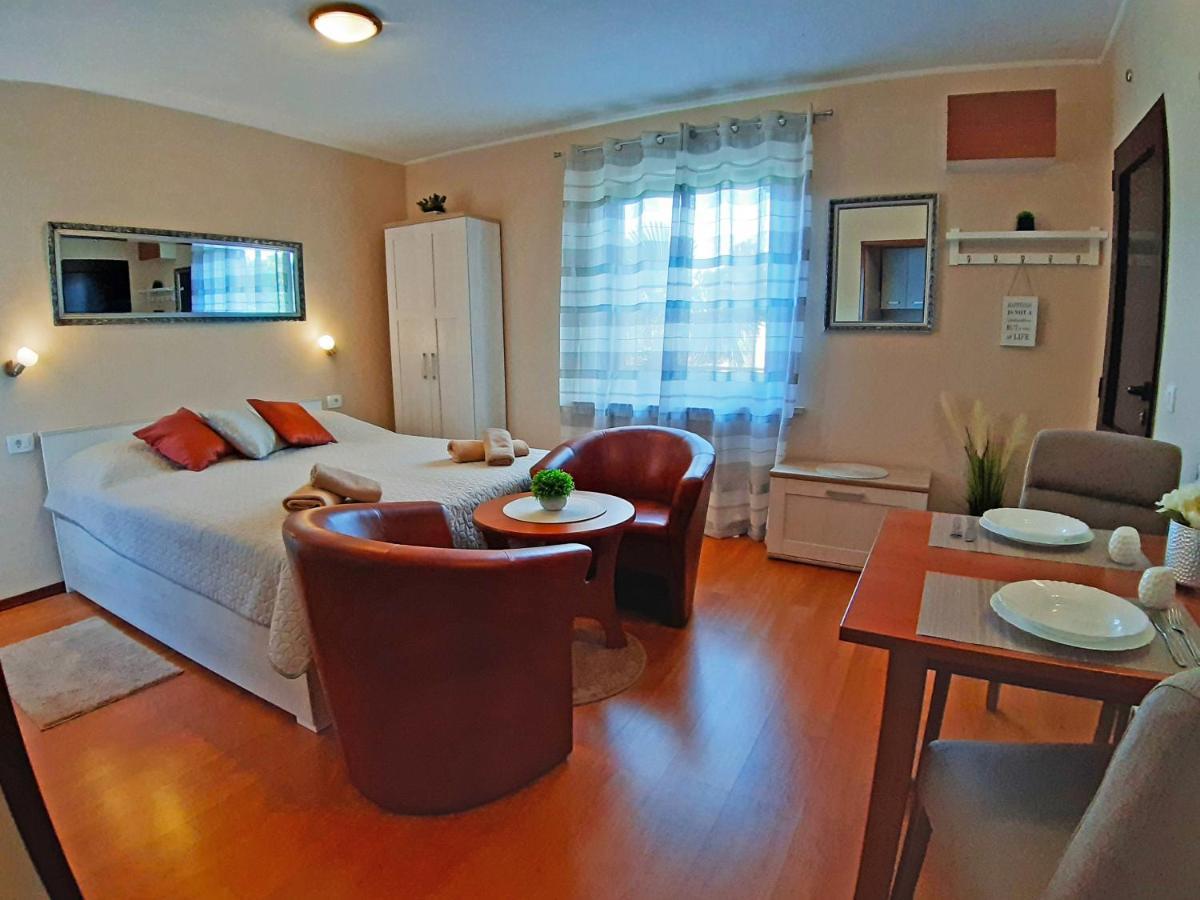 Apartments Rupec Пореч Екстериор снимка